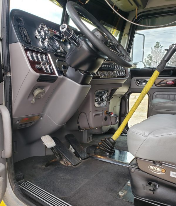 2015 Peterbilt 389exhd - Image 16
