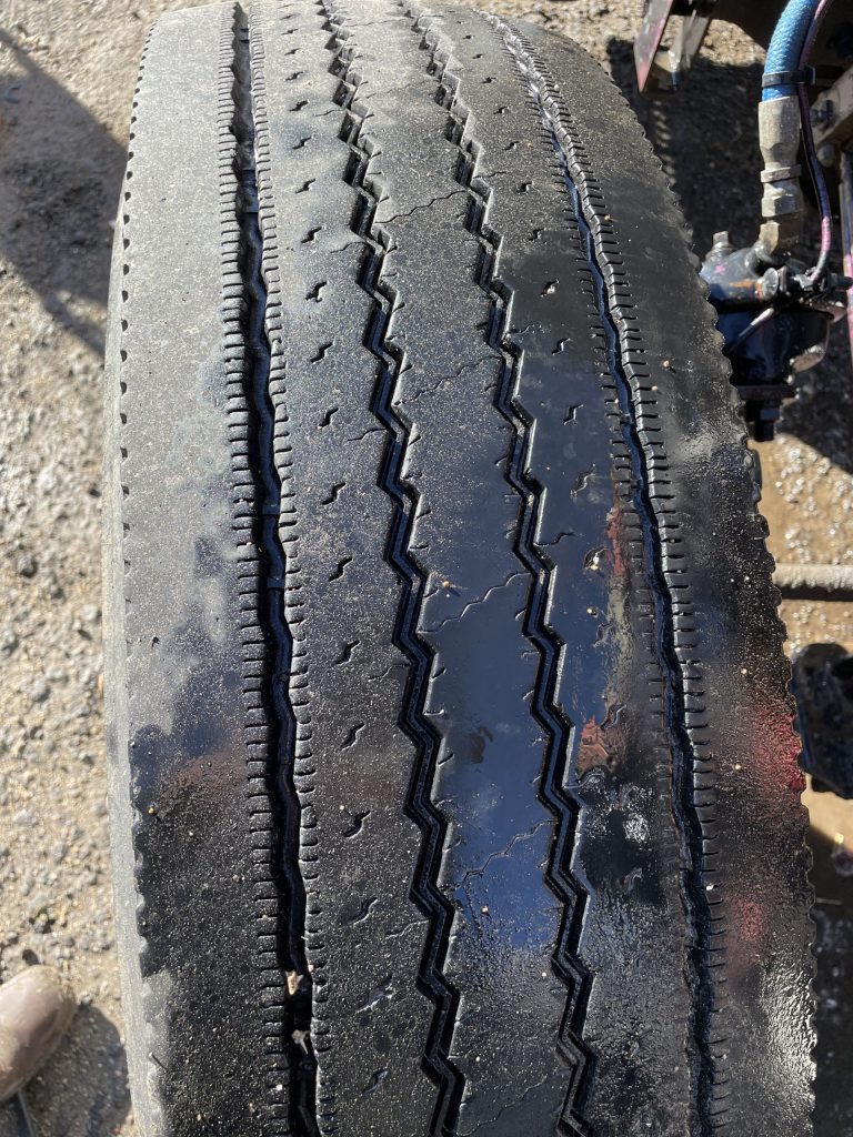 1999 Peterbilt 379 - Image 3