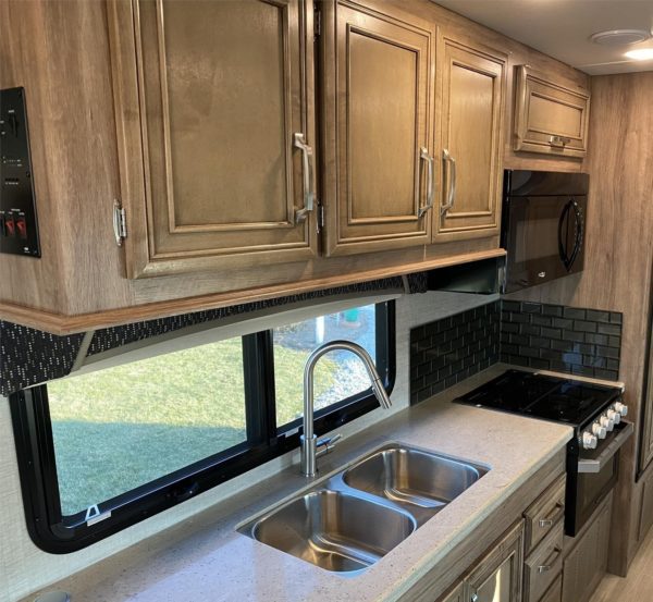 2021 JAYCO GREYHAWK 29MV - Image 14