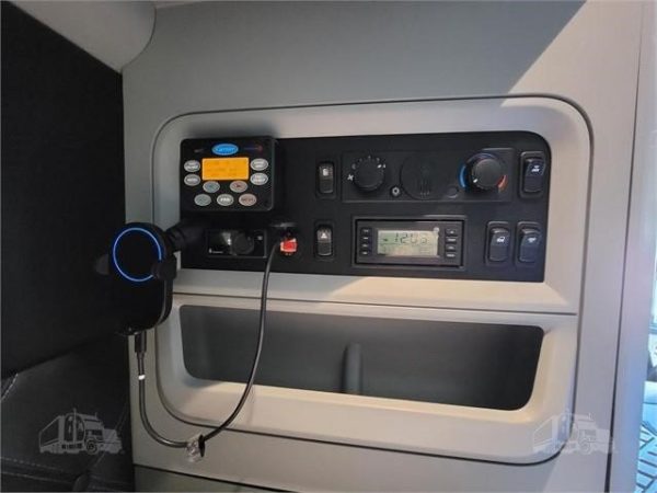 2020 KENWORTH W990 - Image 22