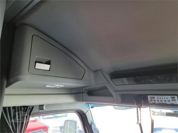 2020 KENWORTH W990 - Image 38