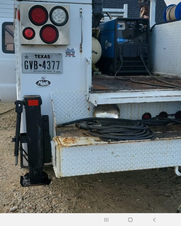 2013 Ford F450 - Image 21