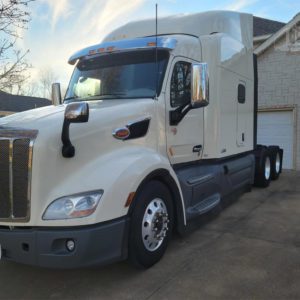 2018 PETERBILT 579