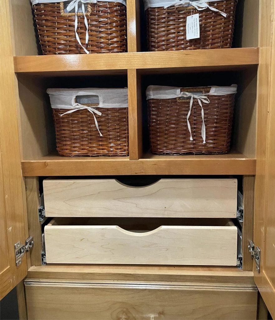 2018 Tiffin Phaeton 40AH  - Image 21