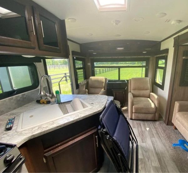 2018 JAYCO WHITE HAWK ULTRA LITE 23MRB - Image 9