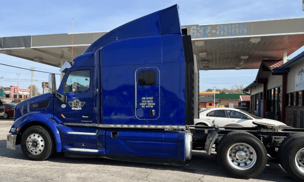 2016 PETERBILT 579