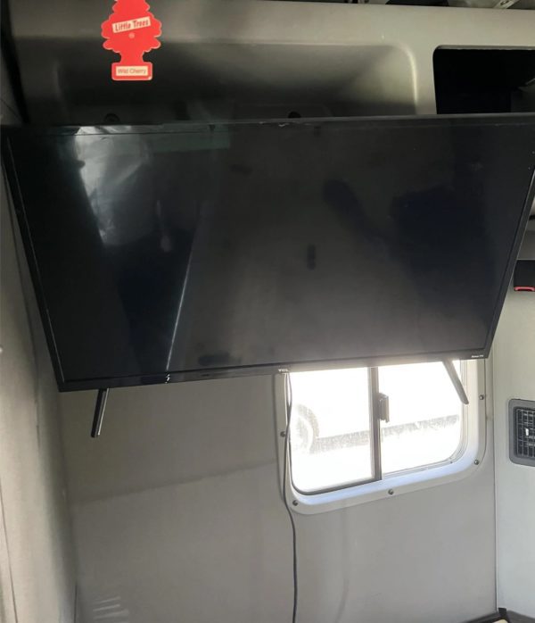 2016 PETERBILT 579 - Image 8