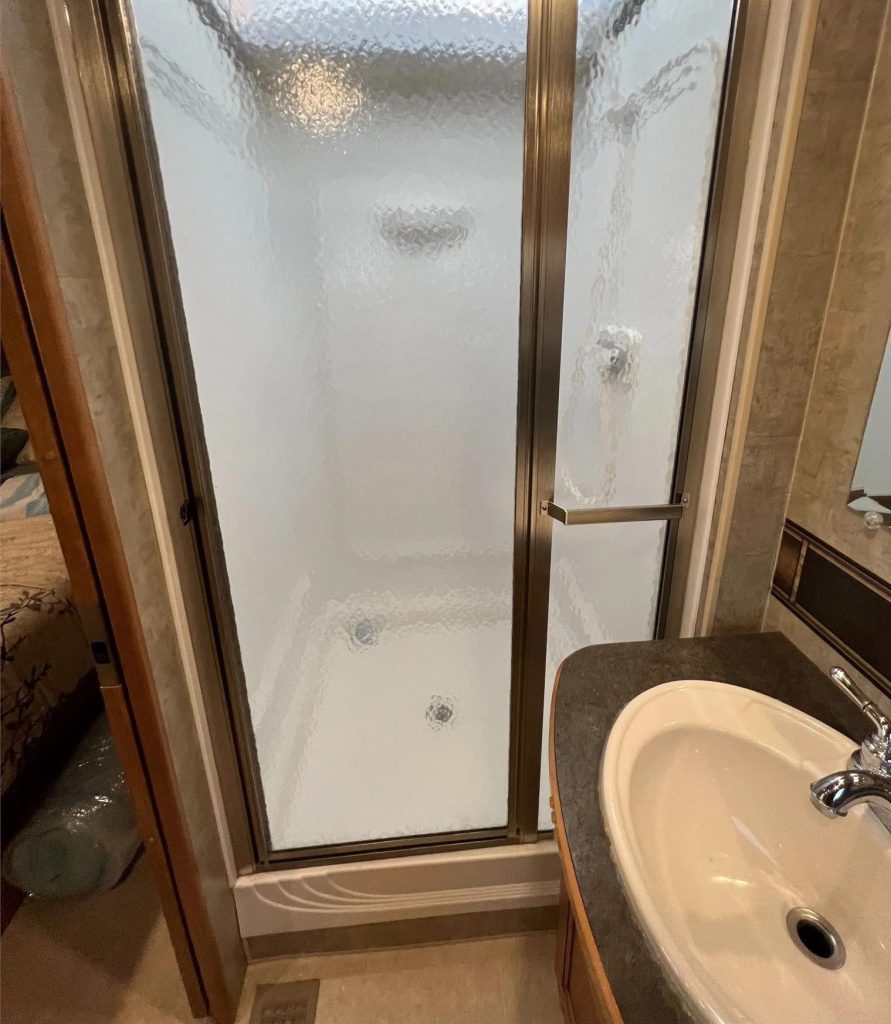 2016 Itasca Sunstar LX 35F - Image 12