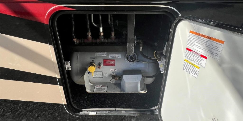 2016 Itasca Sunstar LX 35F - Image 17