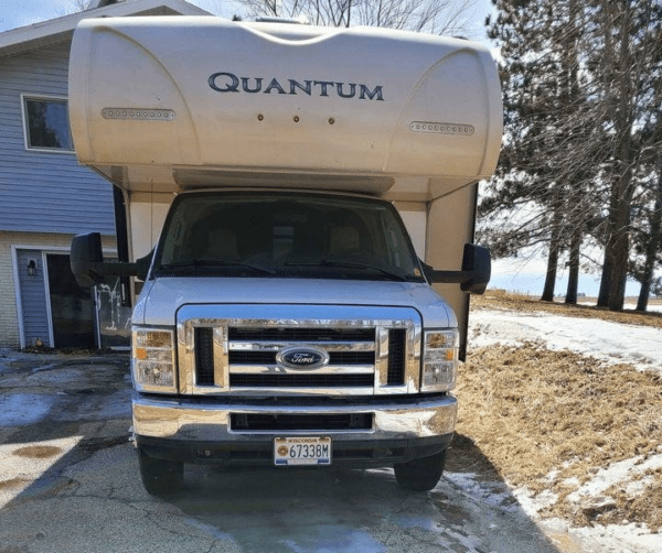 2017 THOR MOTOR COACH QUANTUM PD31 - Image 2