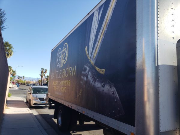 2014 Peterbilt 337 Box Truck - Image 2
