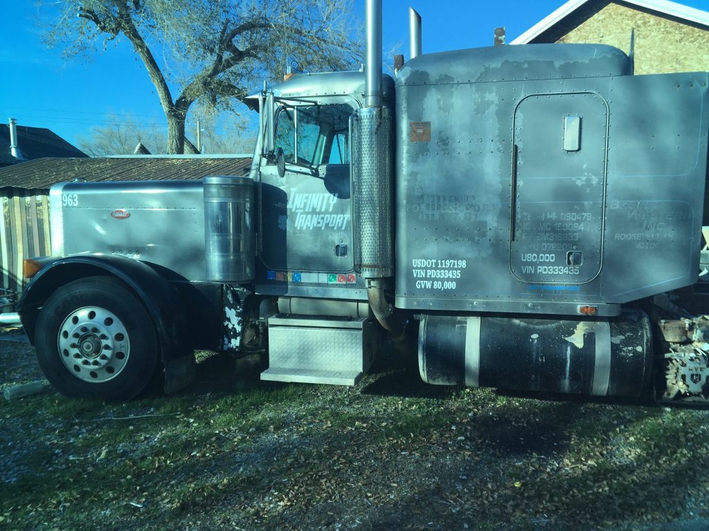 1993 Peterbilt 379 - Image 2