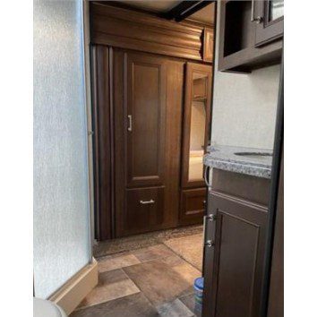 2015 Keystone Fuzion Model 371 - Image 8