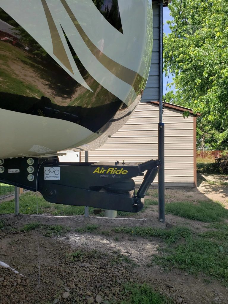 2019 Forest River Riverstone 39RKFB - Image 11