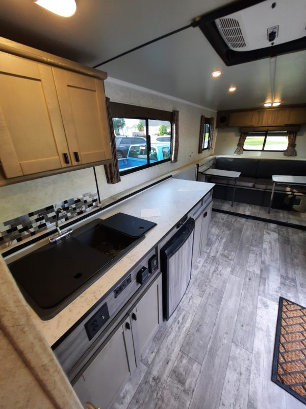 2021 Trailmanor 3124KS - Image 12