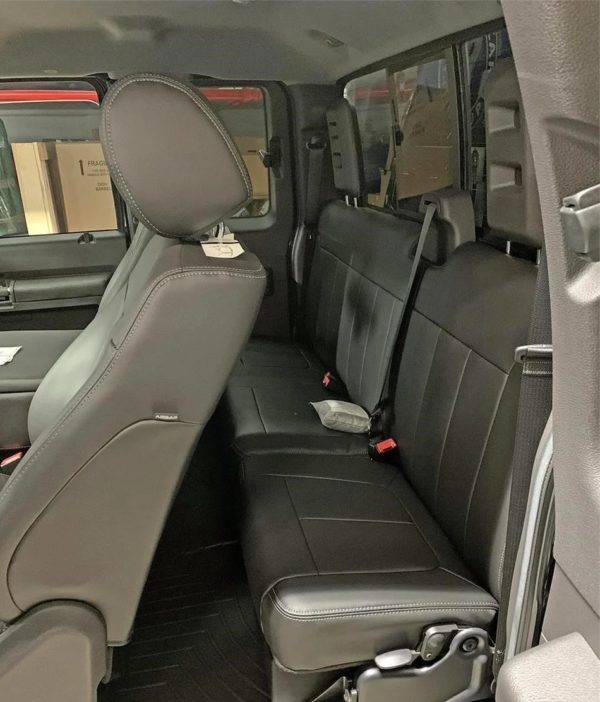 2015 Ford F550 Lariat Dump Truck - Image 12