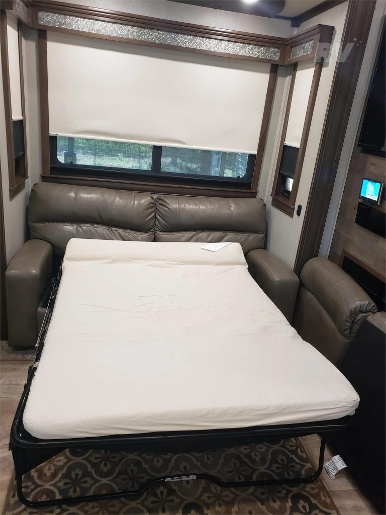 2019 Forest River Riverstone 39RKFB - Image 28