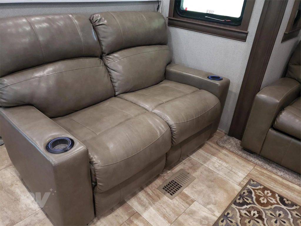 2019 Forest River Riverstone 39RKFB - Image 29