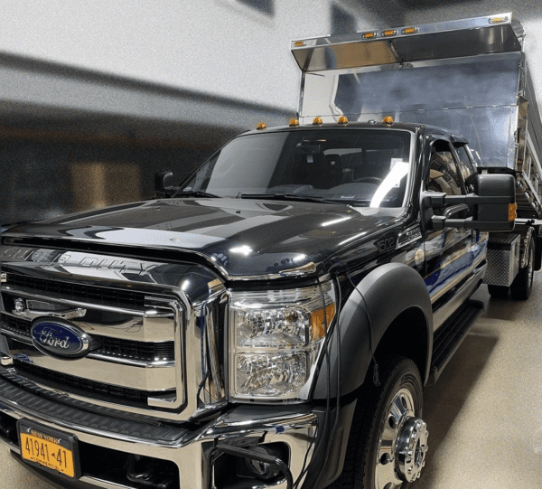 2015 Ford F550 Lariat Dump Truck - Image 2