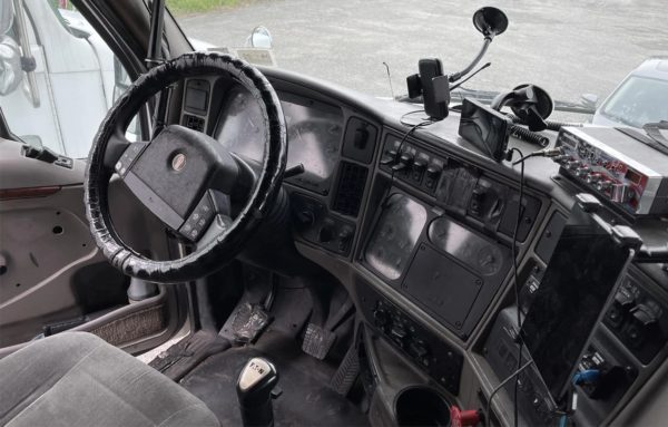 2000 Kenworth T2000 - Image 3