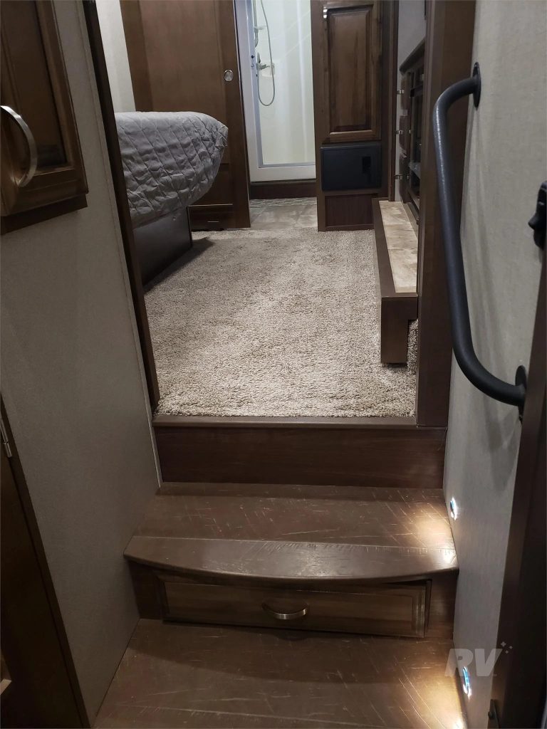 2019 Forest River Riverstone 39RKFB - Image 33