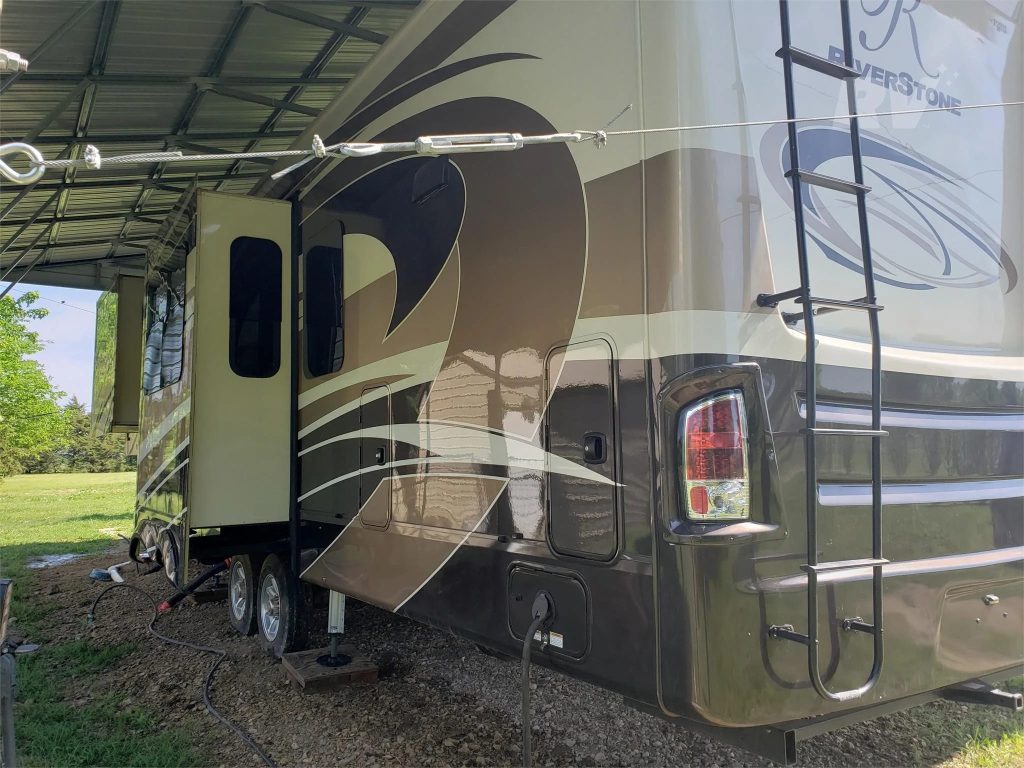 2019 Forest River Riverstone 39RKFB - Image 4