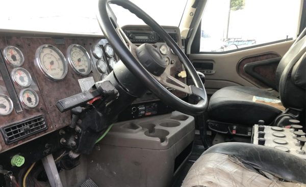 2014 International Paystar 5900 Vacuum Truck - Image 6
