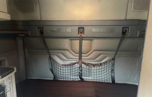 2017 Freightliner Cascadia 125 - Image 5