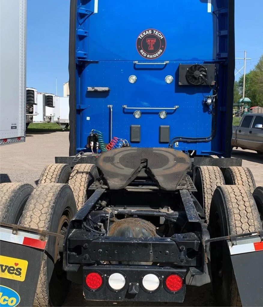 2016 Kenworth T680 - Image 6