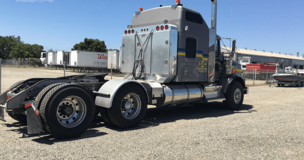 2009 Kenworth T800 Heavy Haul - Image 2