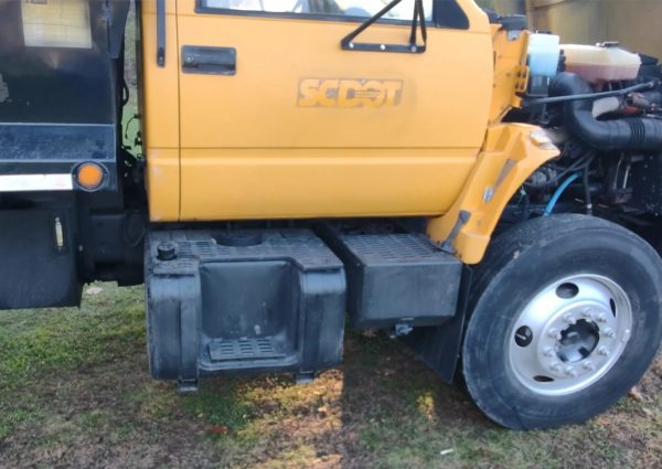 2000 GMC Topkick C7500 Dump Truck - Image 4