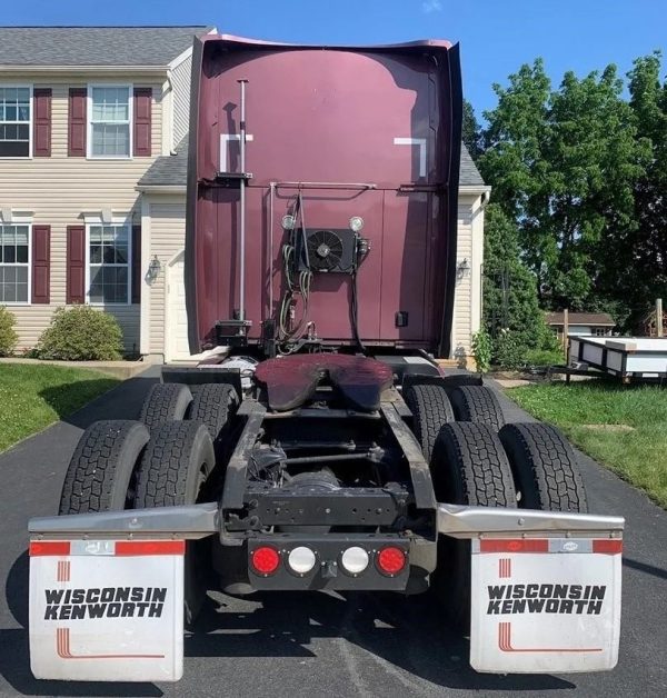 2016 Kenworth T700 - Image 2