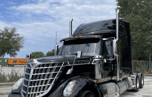 2016 INTERNATIONAL LONESTAR - Image 2