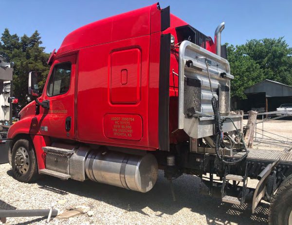 2016 Freightliner Cascadia Mid Roof 125 - Image 15