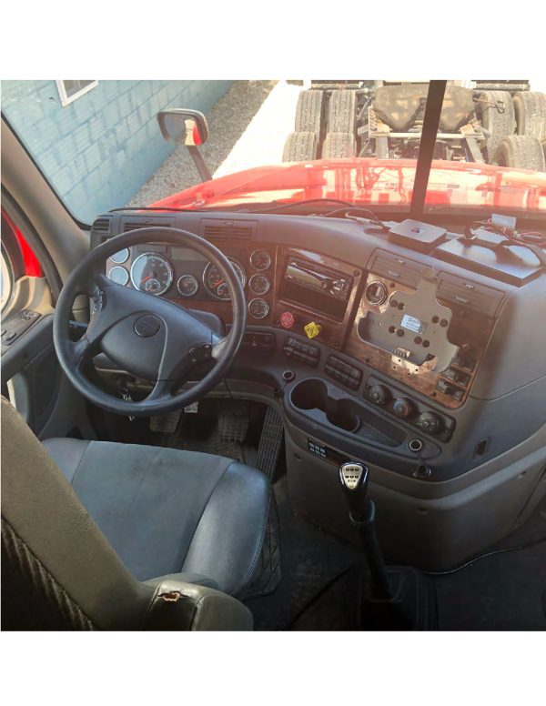 2016 Freightliner Cascadia Mid Roof 125 - Image 20