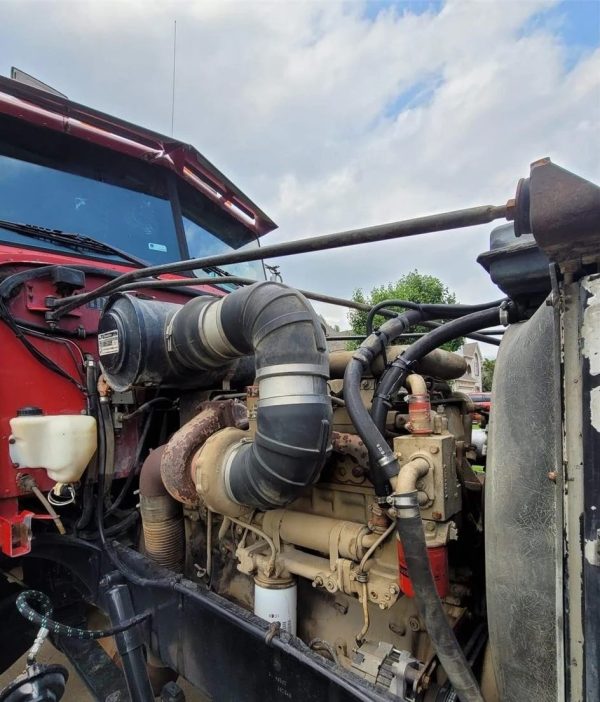 1988 Peterbilt 377 - Image 7