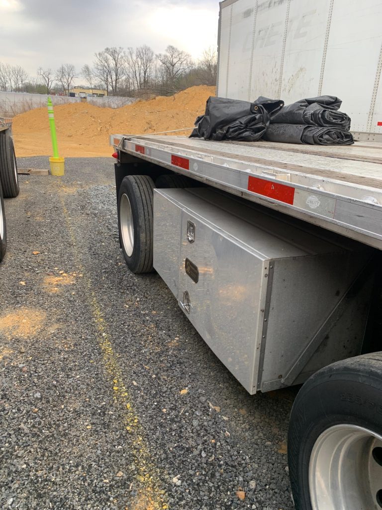 2013 UTILITY Flat Bed Trailer - Image 5