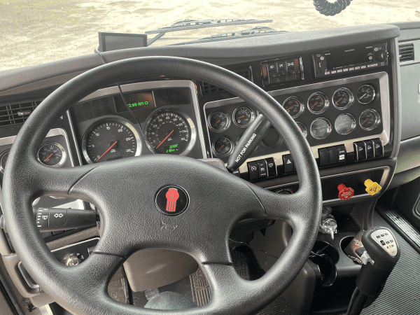 2022 Kenworth T800 Log Truck - Image 7
