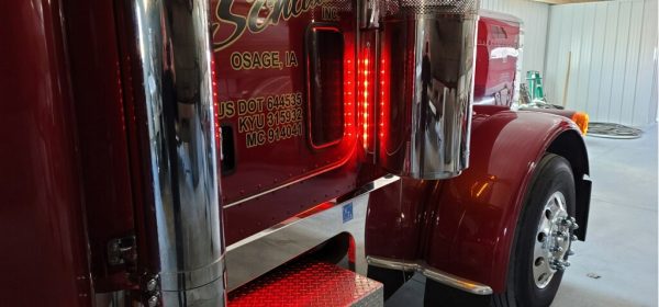 2018 Peterbilt 389 - Image 6
