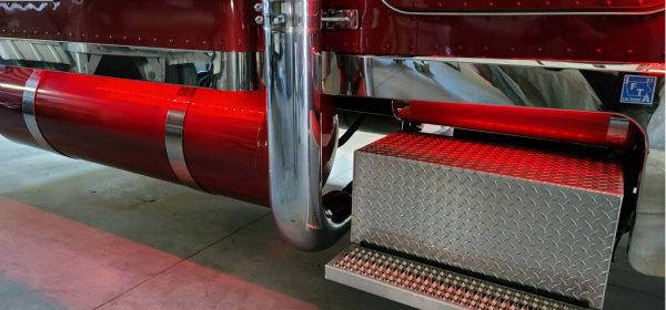 2018 Peterbilt 389 - Image 7