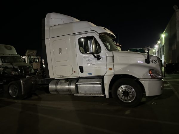 2014 FREIGHTLINER CASCADIA 125 - Image 3