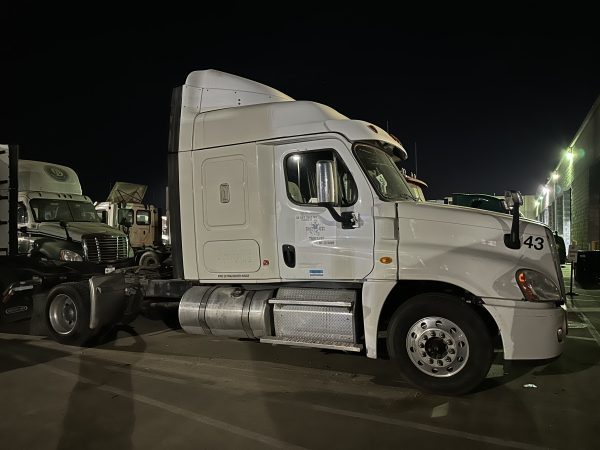 2014 FREIGHTLINER CASCADIA 125 - Image 4