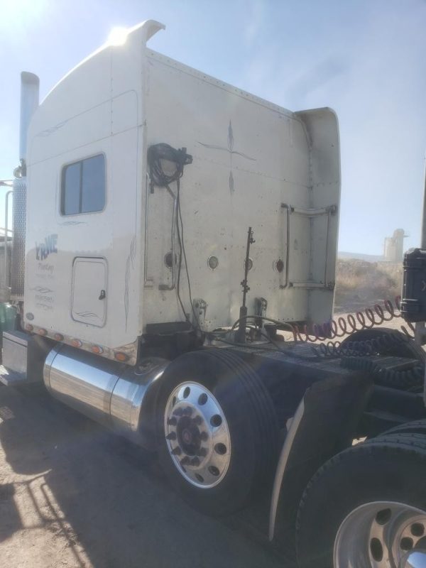 2008 Peterbilt 389 - Image 4