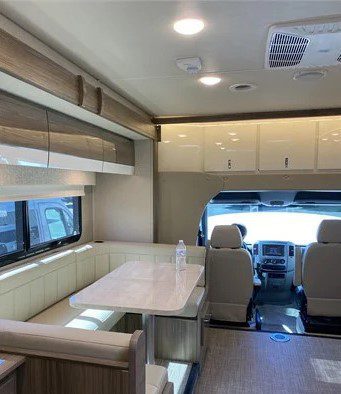 2019 ENTEGRA COACH QWEST 24A - Image 3