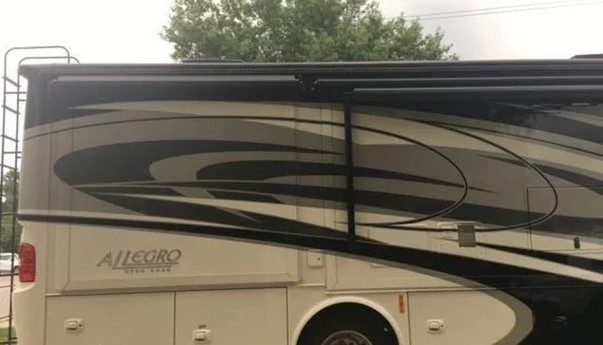 2016 Tiffin Allegra open Road 34 PA - Image 6