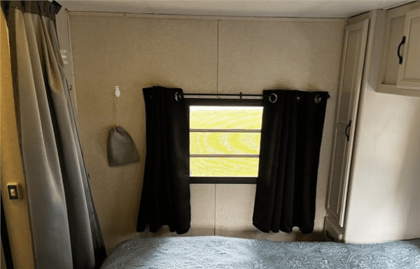 2002 COACHMEN LEPRECHAUN 314SS - Image 7