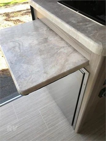 2022 THOR MOTOR COACH SCOPE 18M - Image 10