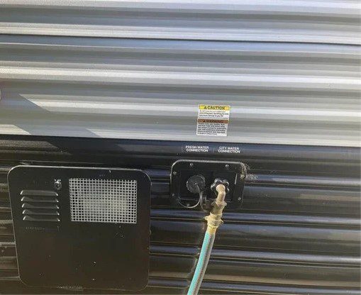 2021 FOREST RIVER CHEROKEE WOLF PUP 16PF - Image 14