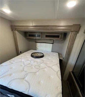 2021 FOREST RIVER AURORA 34BHTS - Image 16