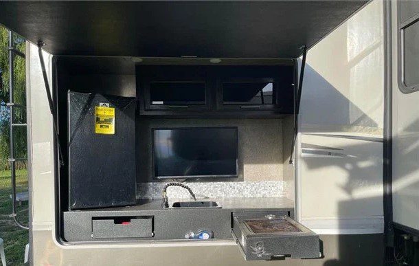 2018 JAYCO EAGLE 347BHOK - Image 2